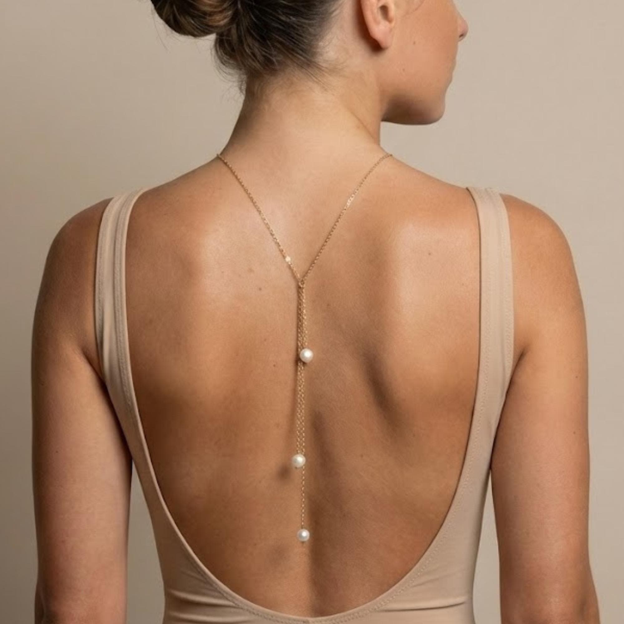 Pearl Lariat Backdrop — Gold Tone