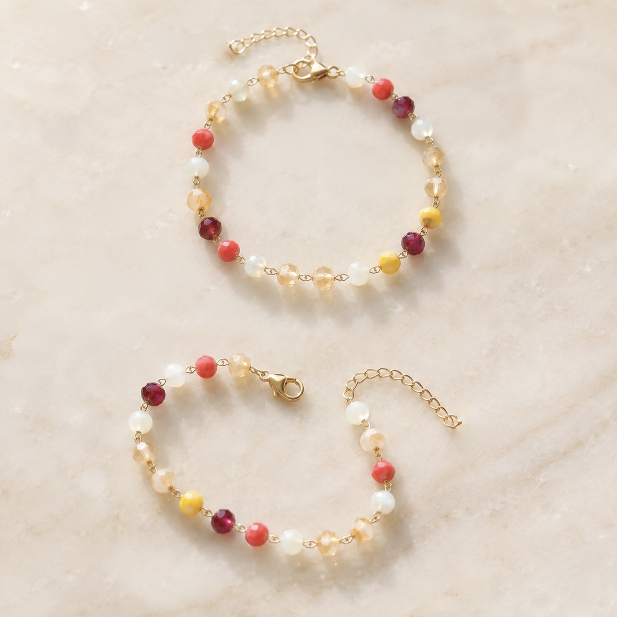 Colorful crystal bead bracelet with faceted glass beads and gold-tone stainless steel chain, waterproof and adjustable